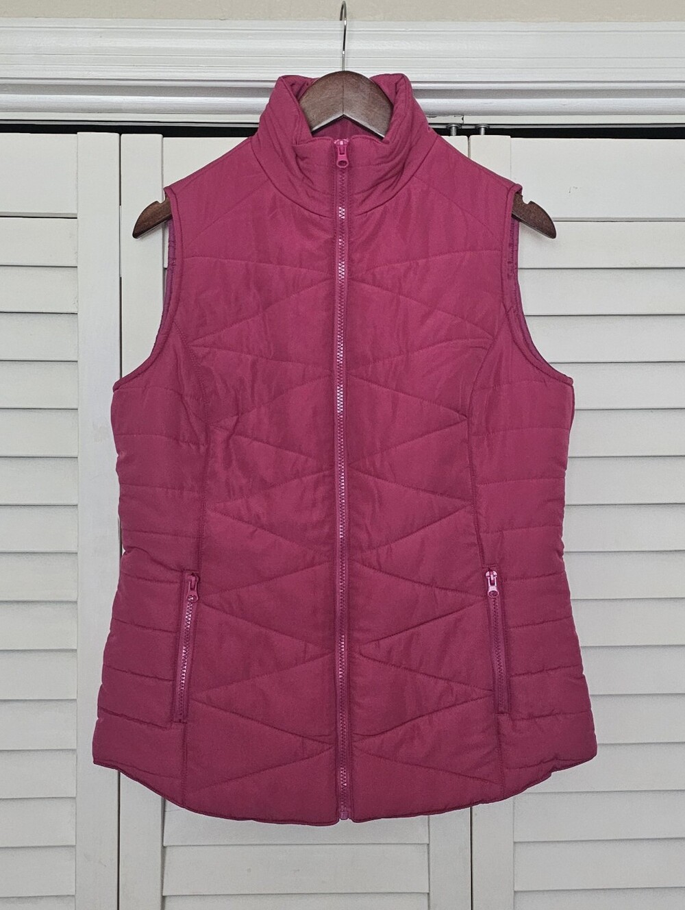 New Direction Puffer Vest Size M Rose Pink Full Zip Front Lightweight Outdoors